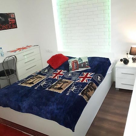 Apartament Centrum Panoramiczna Big Ben Z Balkonem-- Klimatyzacja-- เคียลเซ ภายนอก รูปภาพ