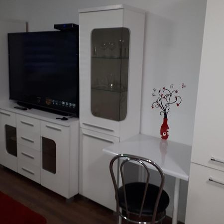 Apartament Centrum Panoramiczna Big Ben Z Balkonem-- Klimatyzacja-- เคียลเซ ภายนอก รูปภาพ