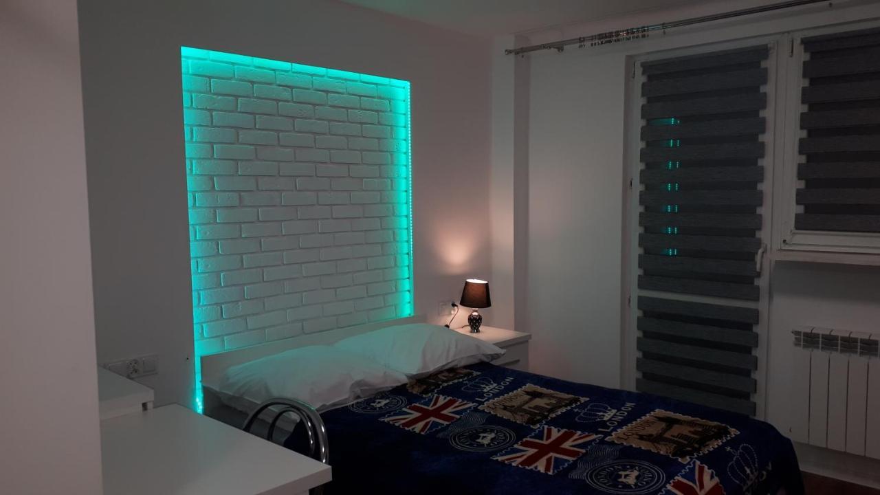 Apartament Centrum Panoramiczna Big Ben Z Balkonem-- Klimatyzacja-- เคียลเซ ภายนอก รูปภาพ
