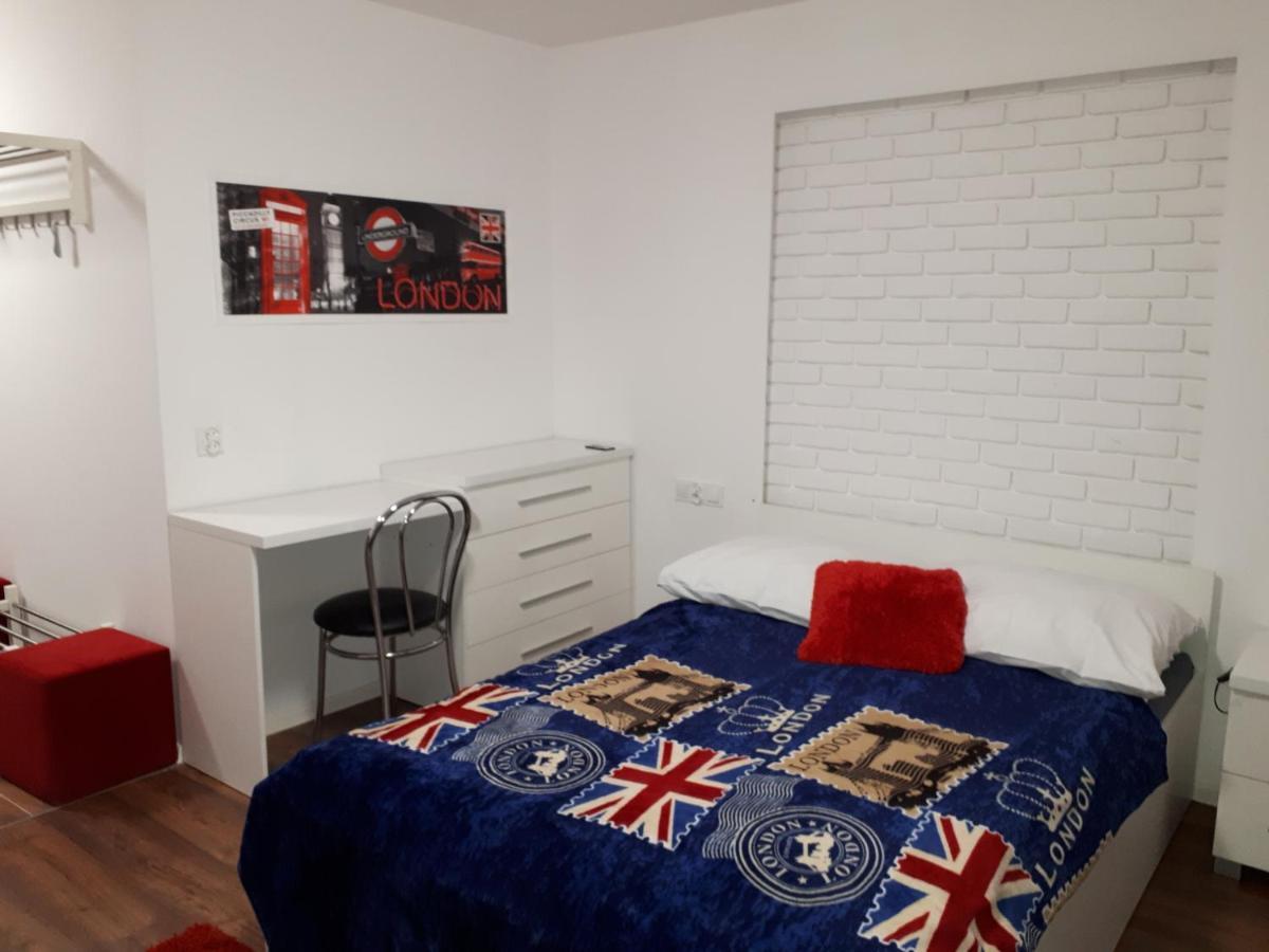 Apartament Centrum Panoramiczna Big Ben Z Balkonem-- Klimatyzacja-- เคียลเซ ภายนอก รูปภาพ