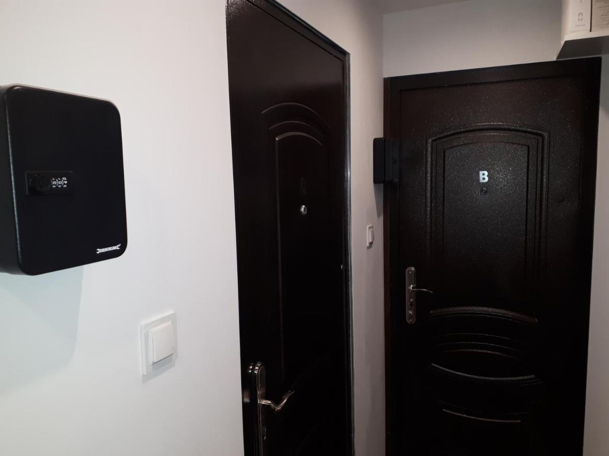 Apartament Centrum Panoramiczna Big Ben Z Balkonem-- Klimatyzacja-- เคียลเซ ภายนอก รูปภาพ