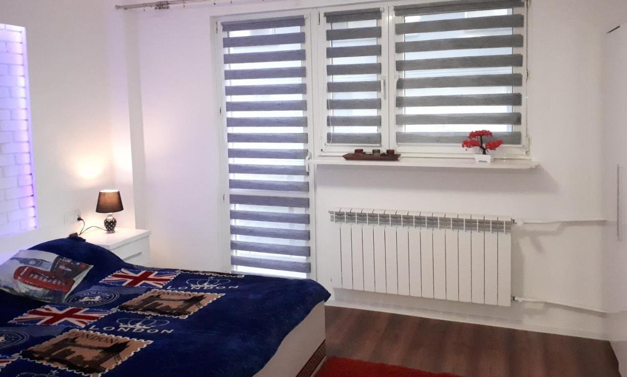 Apartament Centrum Panoramiczna Big Ben Z Balkonem-- Klimatyzacja-- เคียลเซ ภายนอก รูปภาพ