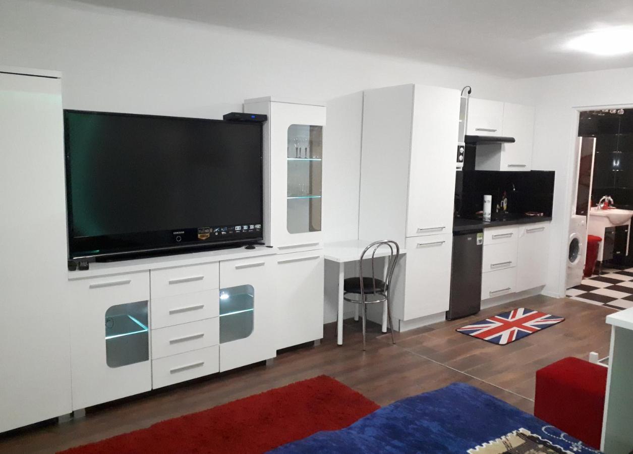 Apartament Centrum Panoramiczna Big Ben Z Balkonem-- Klimatyzacja-- เคียลเซ ภายนอก รูปภาพ