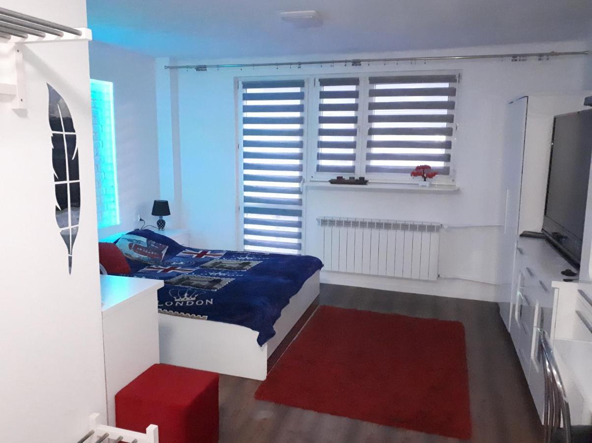 Apartament Centrum Panoramiczna Big Ben Z Balkonem-- Klimatyzacja-- เคียลเซ ภายนอก รูปภาพ