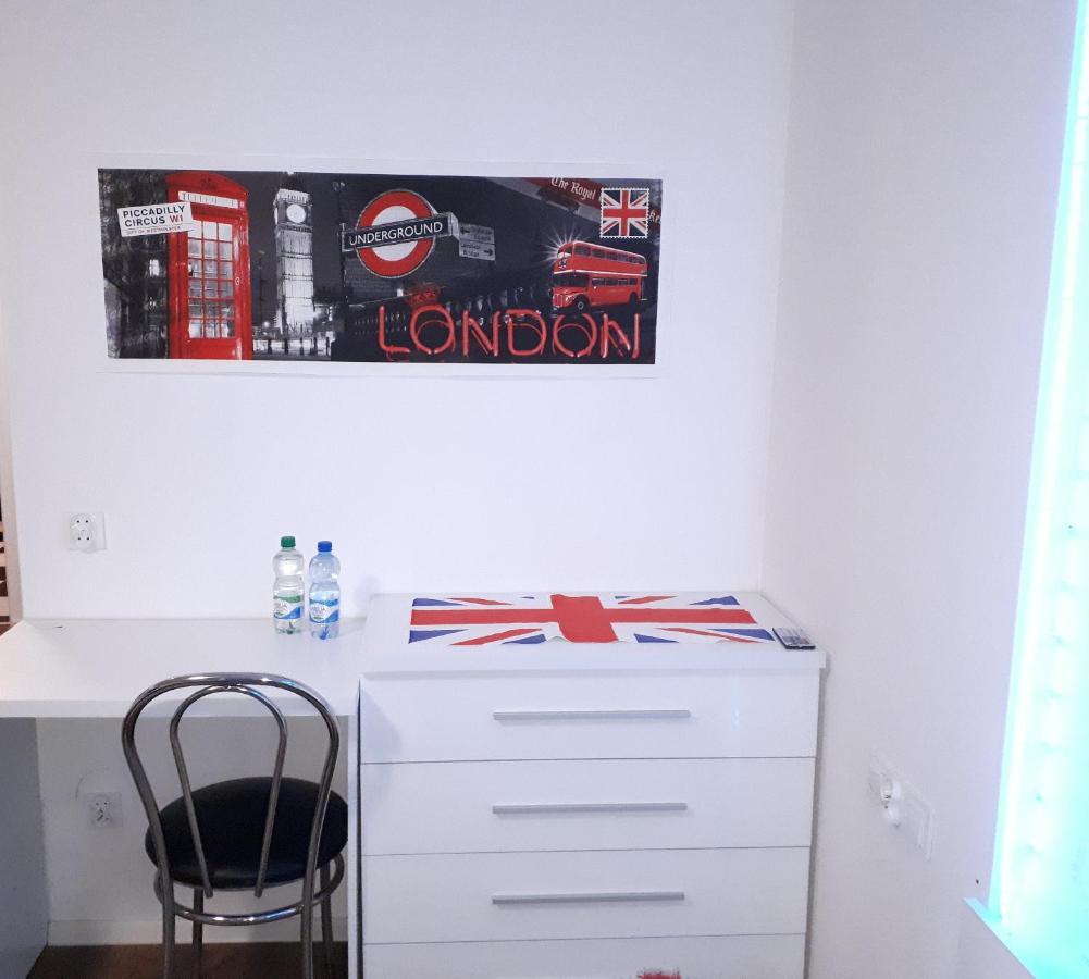 Apartament Centrum Panoramiczna Big Ben Z Balkonem-- Klimatyzacja-- เคียลเซ ภายนอก รูปภาพ